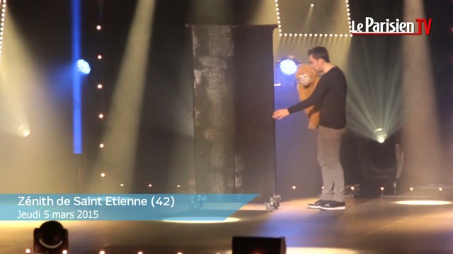 Jeff Panacloc au zénith avec sa marionnette trash Jean-Marc