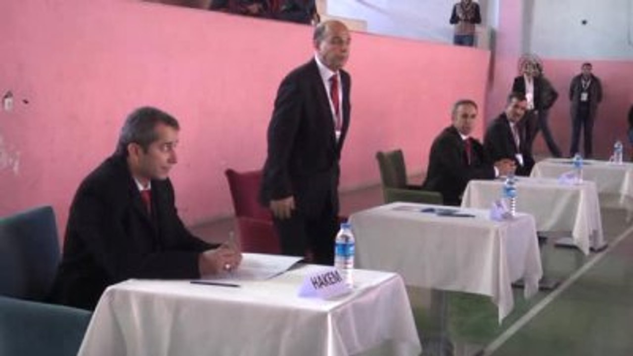 Şike İddiası Nedeniyle Ertelenen Halk Oyunları Yarışması Başladı