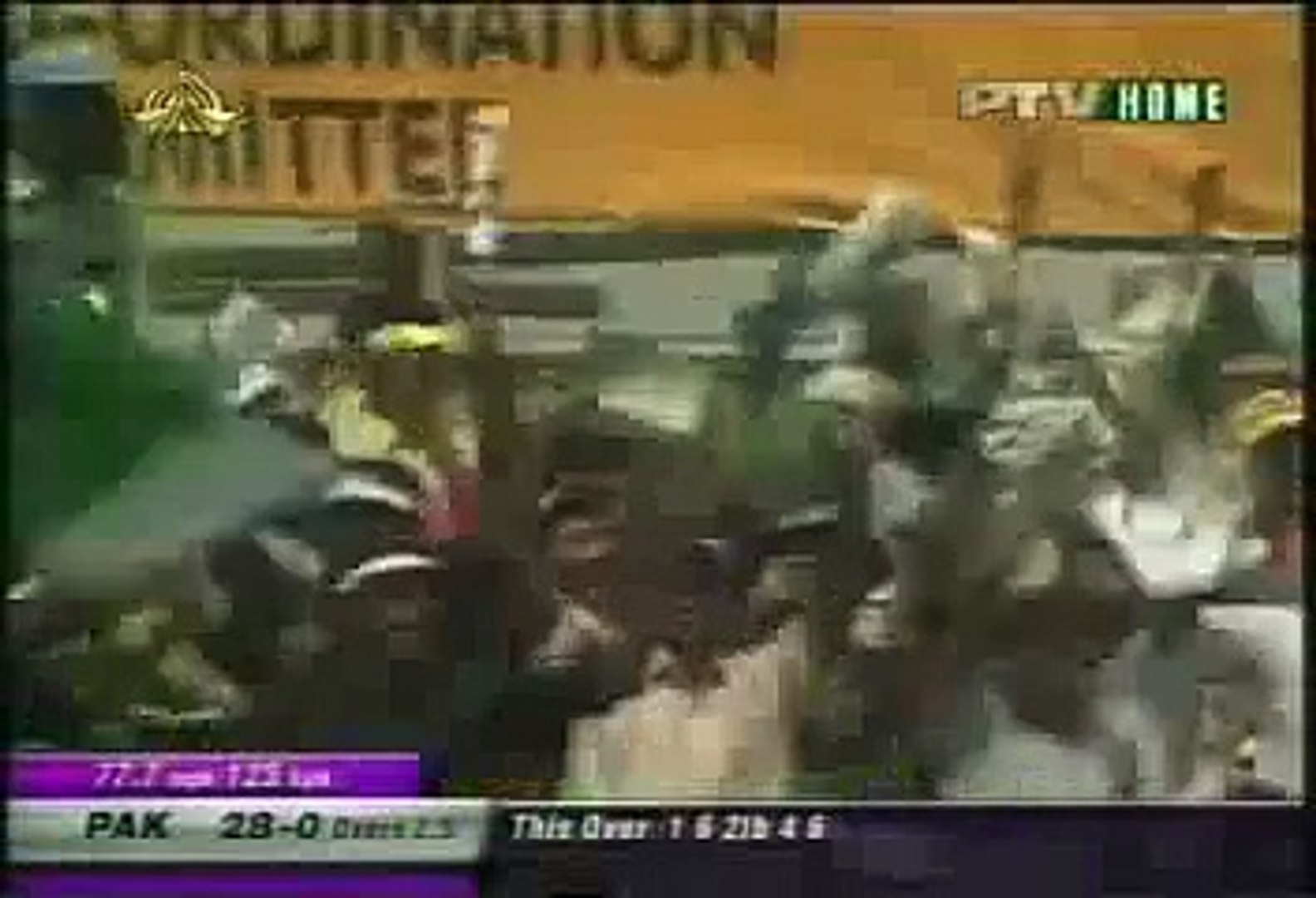 Shahid Afridi (Vs) India-Pak vs india-Shahid afridi against India - 100 From 45 Balls (2005)