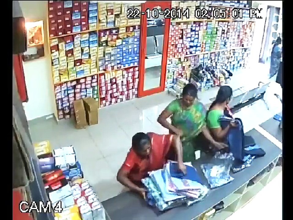 Be Aware Indian Lady Robber - Latest CCTV Footages