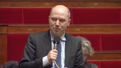 Loi Macron : les véhicules les moins polluant paieront le péage autoroutier moins cher