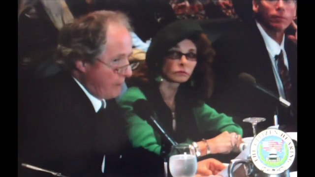 Breaking News! UFO Sightings President Bill Clinton & Hillary Investigate UFOs! Washington DC 2013!