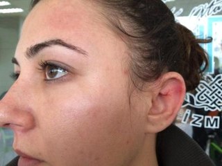 Ebru'yu, 'Kadınlar Günü'nde Boşanma Davası Açtığı Eşi Dövdü