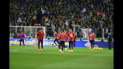 Fenerbahçe - Galatasaray Maçının İlk Yarı Fotoğrafları