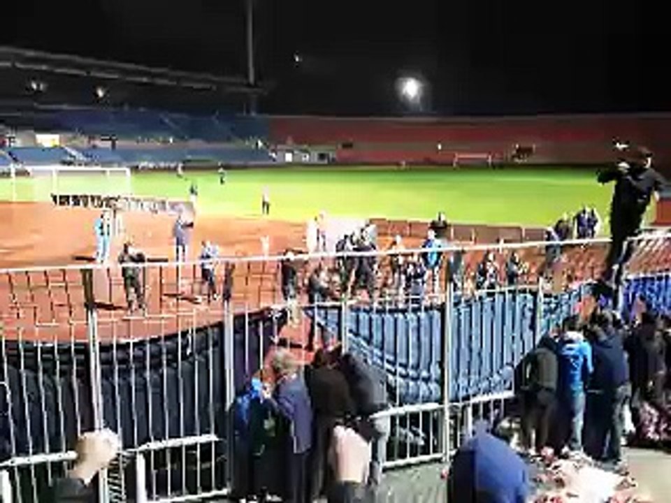 Ηρακλής - Αν. Καρδίτσας: Οι οπαδοί τραγουδάνε μ...