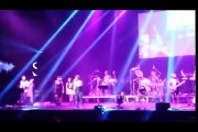 Arijit Singh Live Performance Muskurane Ki Wajah Tum Ho -  Video &urdu subs -