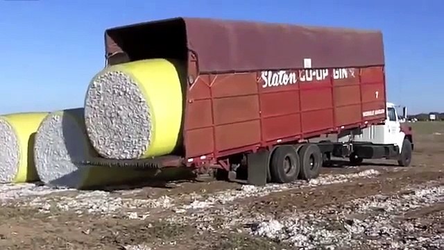Awesome truck loading and unloading