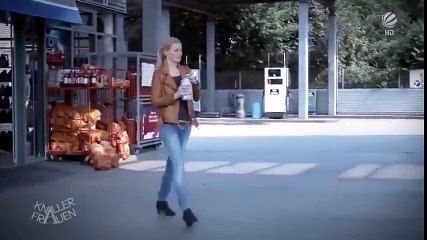 Bir Kadın Motor Yağını Nasıl Kullanır