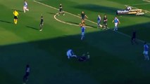 Jugador del Chievo sufrió terrible fractura