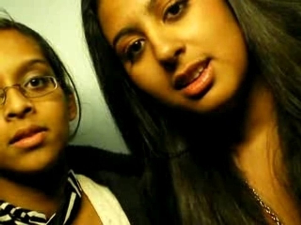2 retards tryin 2 work a cam :P