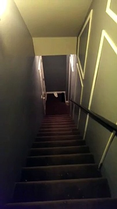 Un geek a reconstruit les portes de la Moria chez lui! WTF !!!