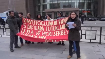 AK Parti Kongresinde Pankart Açan 2 Genç İlk Duruşmada Tahliye Edildi
