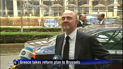 Greece takes reform plan to Brussels with referendum warning