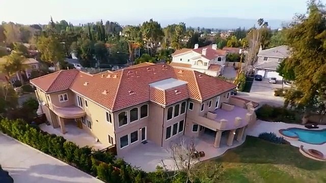 18426 Wells Drive Tarzana CA Mansion For Sale