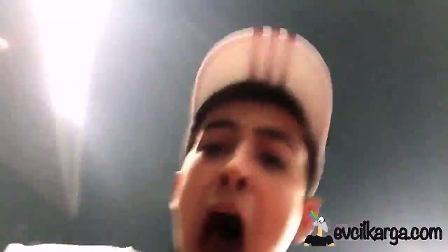 Beşiktaş - Liverpool maçında top toplayıcı çocuğun efsane sevinci