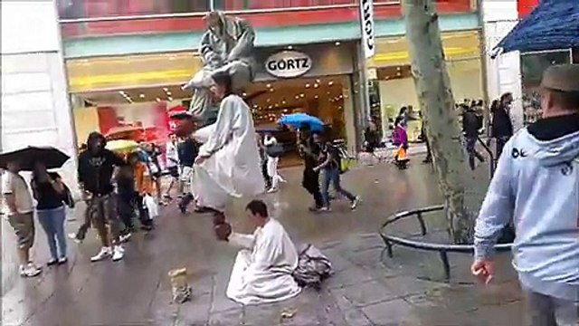 Duo Levitation Imitating Statues