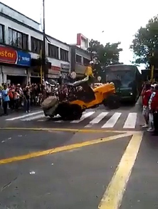 Amazing Talent with Jeep Stunt - Auto Cars Jeep Videos