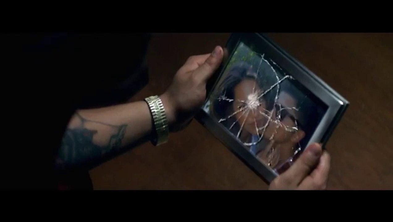 Bruno Mars - Grenade [OFFICIAL VIDEO]