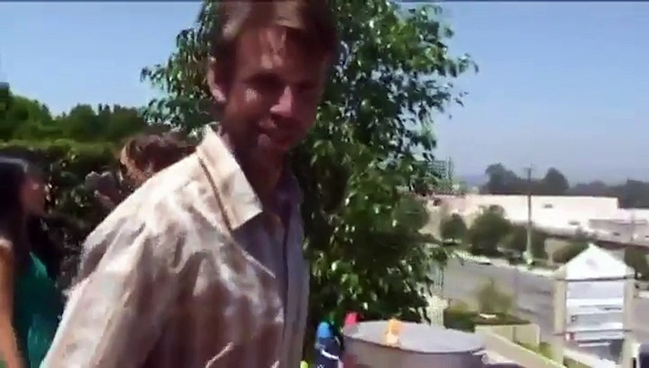 Un cascadeur demande à sa femme en mariage, WOW !!