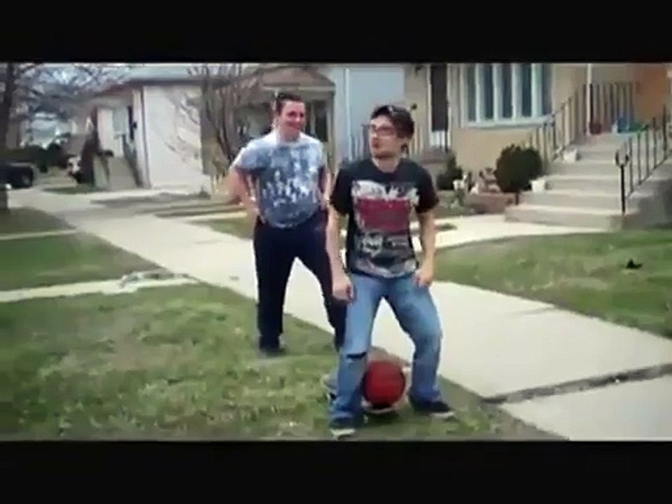 Et paff... Le ballon en pleine gueule