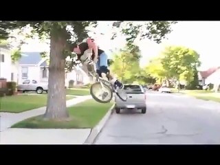 Un nouveau style de rampe pour les pratiquants de BMX