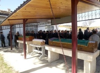 Kastamonu'da Kazada Hayatını Kaybeden Aile, Toprağa Verildi