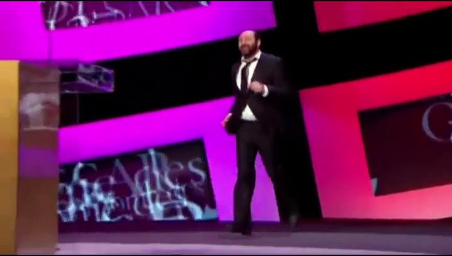 Kad Merad fait une énorme chute aux Césars