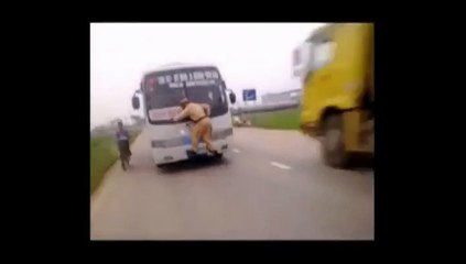 Un policier se croit dans un filme hollywoodien