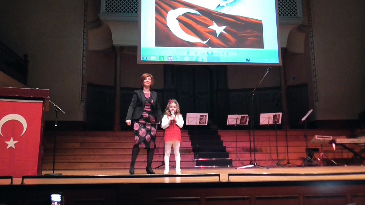 İsviçre İstiklal Marşı Okuma Yarışması Finali 2015 - Meyra KURAL