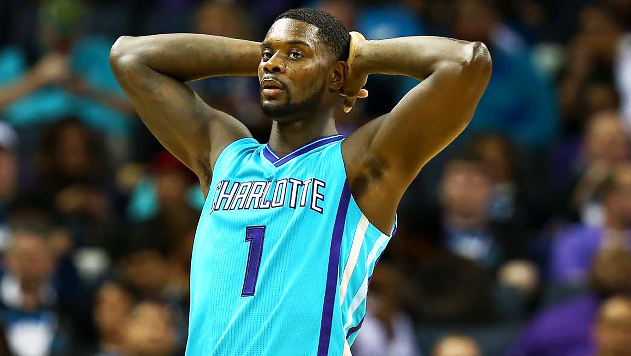 Lance Stephenson Celebrates by Doing Taylor Swift Impression