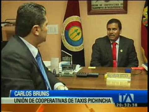 Taxistas presionan para la fijación de nuevas tarifas