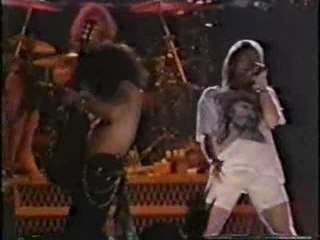 9 Guns & Roses live Chicago 1992