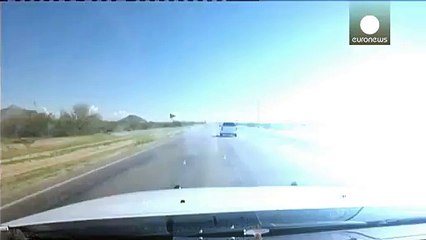 Sospechosos lanzan 170 kilos de marihuana desde el coche durante una persecución policíal