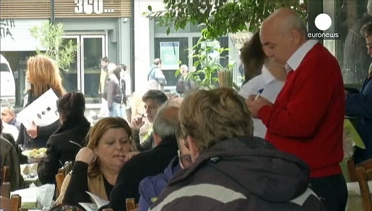 Yunan Maliye Bakanı Varoufakis'in teklifi tartışmalara sebep oldu