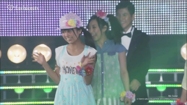 Mc Sisterステージ／TOKYO GIRLS COLLECTION 2014 SPRING SUMMER｜fashiontv Japan ファッションTV