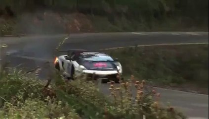 Elle a le feu aux fesses la Lamborghini !