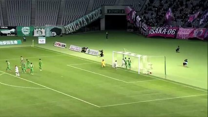 Le petit bijou de Diego Forlan