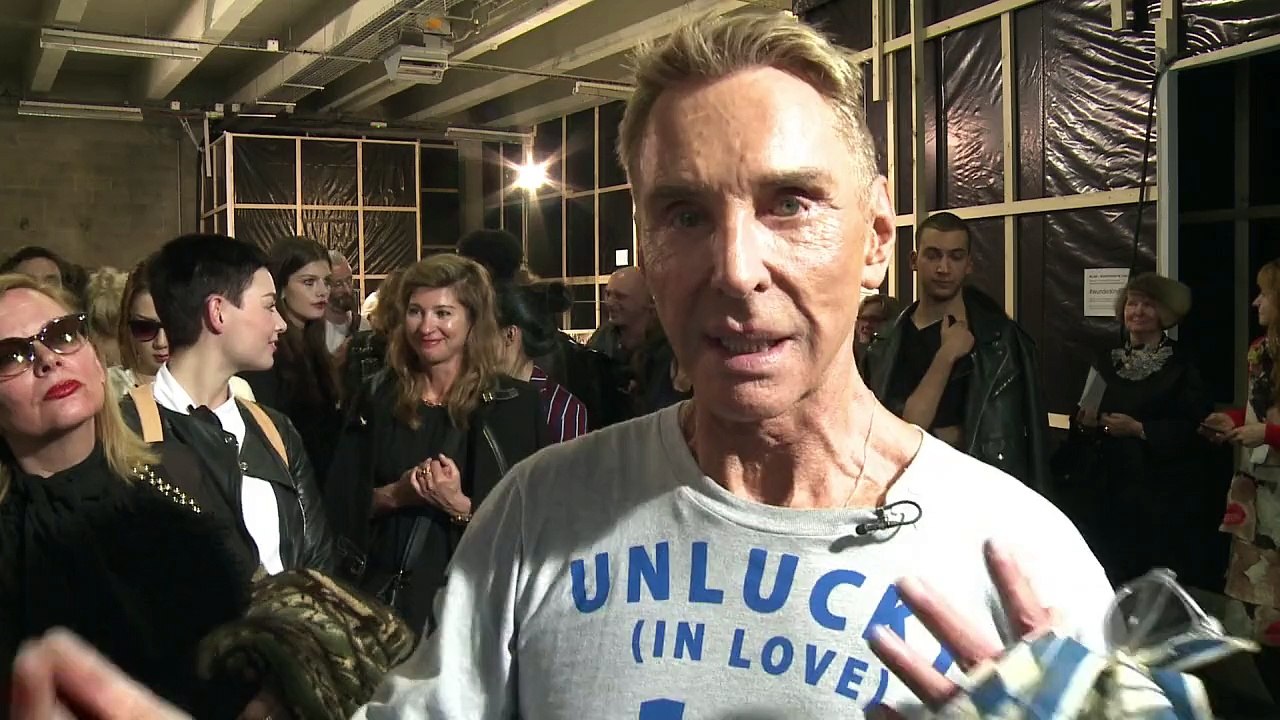 Mode für 'böse Mädchen' bei Wunderkind-Show in Paris