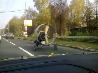 Faire la rencontre d'un tricycle propulsé par une hélice !