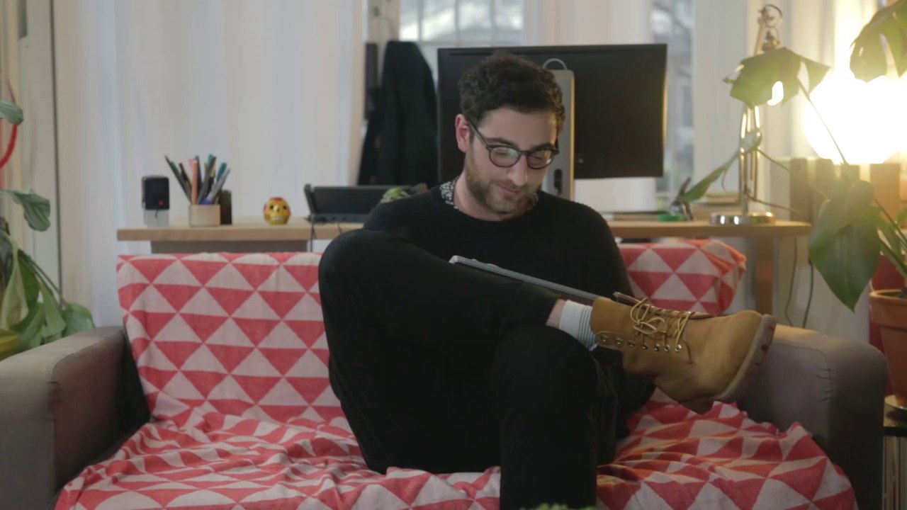 Rencontre avec Valentin Adam, graphic & motion designer - Surface Student Creative Contest