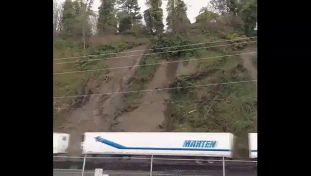 Un glissement de terrain va faire dérailler un train