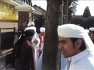 Paris- Murshidi Pir Saqib Shaami Sahib's Arrival At Ansar Beig Sahib's House