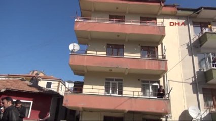 Çorum'da Tüfekle Ev Basan Liseli Genç, Kızın Annesini Başından Vurdu