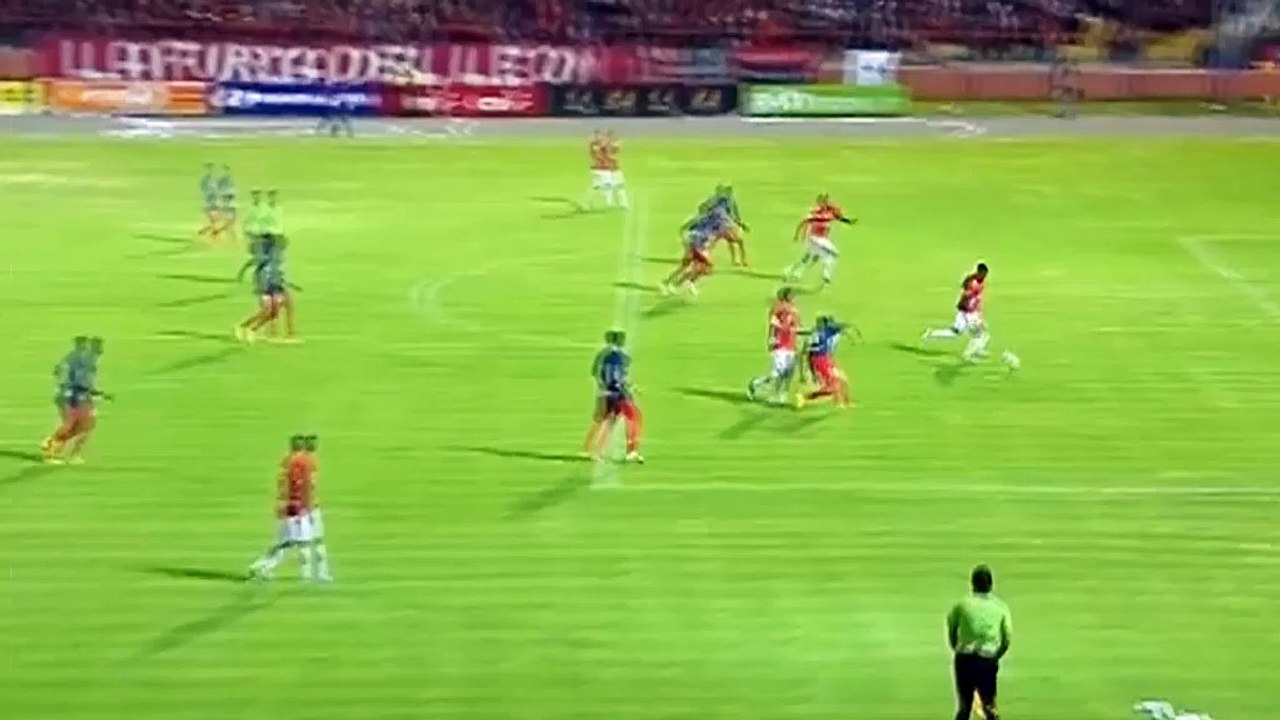 Ecuador: Reinke reloaded! Torwart geht K.o.