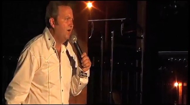 Colin Paul sings SUSPICIOUS MINDS Elvis Week ELVIS PRESLEY song video
