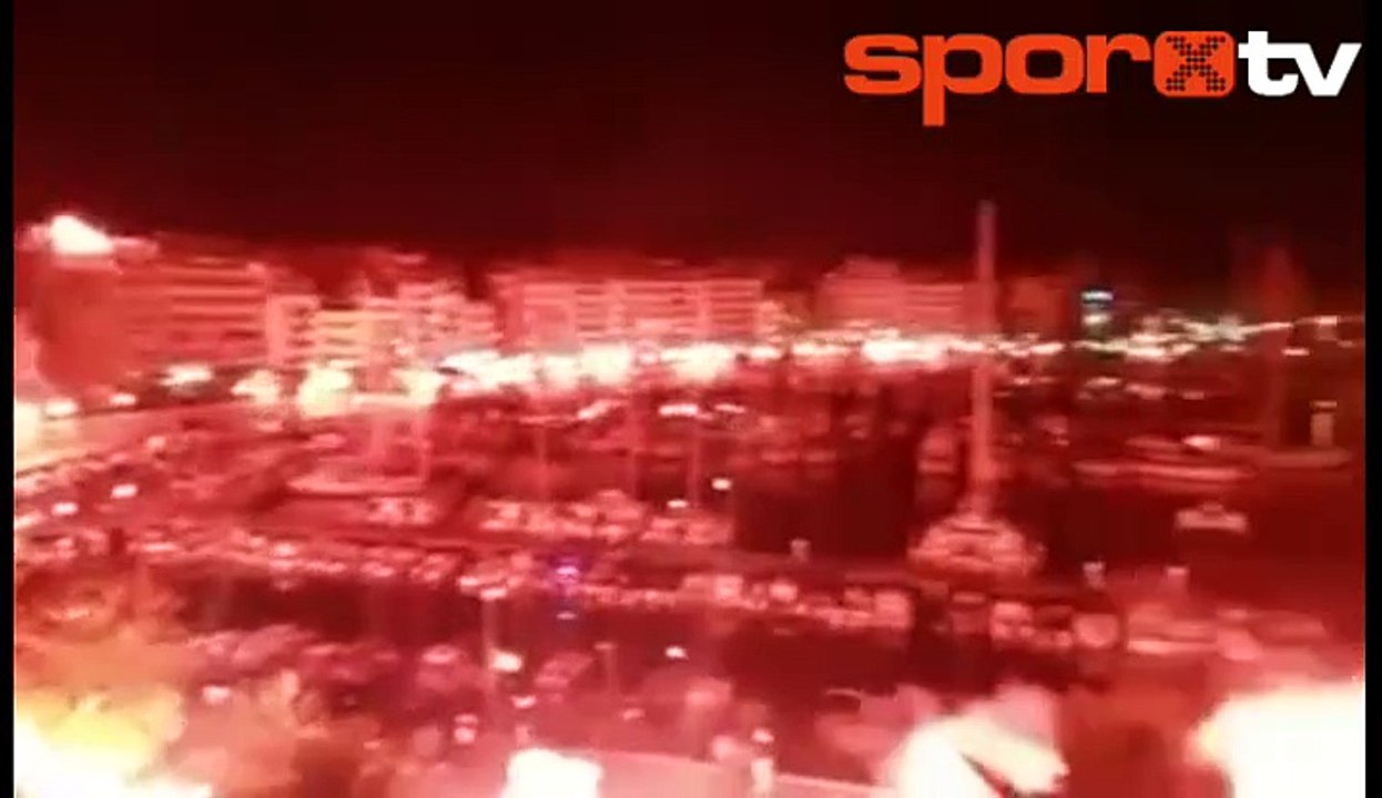 Olympiakos'ta çılgın 90. yıl kutlaması