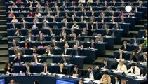 Parlamento Europeo, tetto alle commissioni sulle carte di credito