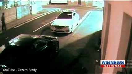 Il ESSAI de VOLER une VOITURE et se MET KO TOUT SEUL !