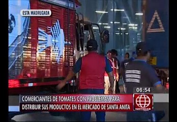 Santa Anita: vendedores de tomates se enfrentan con mayoristas