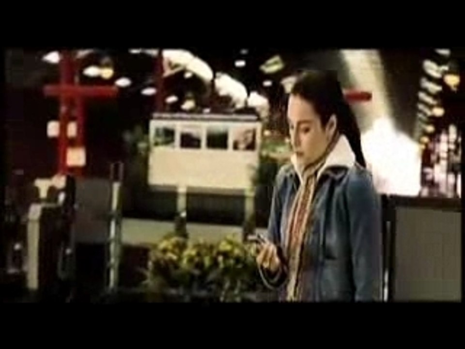 She loves me, she loves me